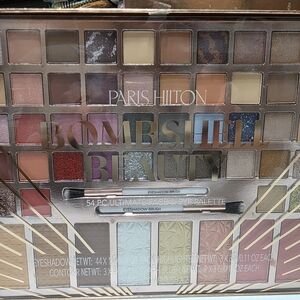 Paris Hilton Ultimate Eyeshadow Palette with Red, Green, and Gold